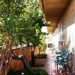 Residencia de Mayores Santa Teresa Malagón patio de una vivienda